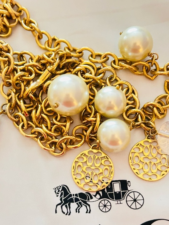 Coach Y2K Pearl and Charm Necklace - Picture 5 of 13